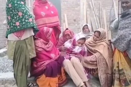 बेगूसराय में बेखौफ अपराधियों ने घर में घुसकर सोए अवस्था मे जदयू के पूर्व प्रखंड अध्यक्ष को गोली मारकर किया हत्या 17