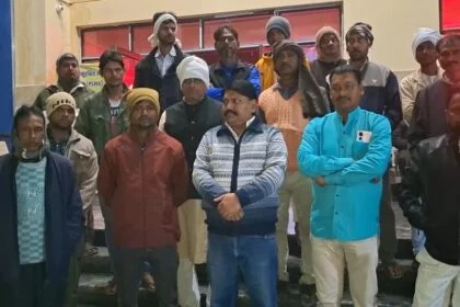 नवादा में हैवानियत की हदें पार: फेरीवाले का पिलास से कान काटा, बेरहमी से पिटाई के बाद मौत 55