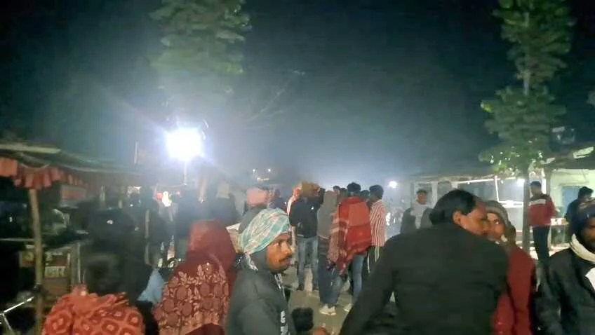 समस्तीपुर: भोज में शामिल होने जा रहे अधेड़ को लहरियाकट बाईक चालक ने मारी टक्कर!  बाईक चालक समेत 03 घायल ! दो की हालत नाजुक 2