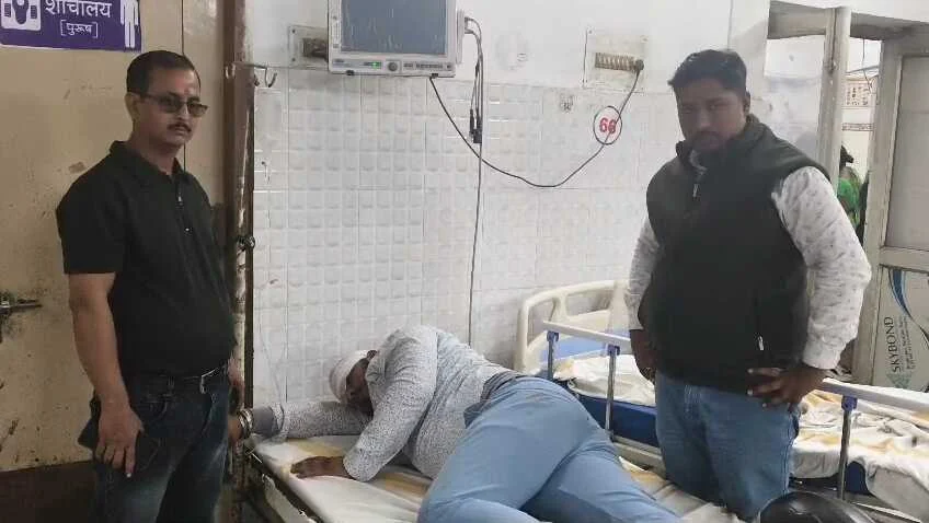 समस्तीपुर: पंचायत बनी 'रणभूमि', सुलह की जगह चले चाकू; युवक की हालत गंभीर 2