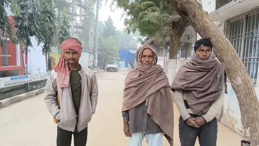 बेगूसराय में तेज रफ्तार ट्रैक्टर अनियंत्रित होकर गड्ढे में पलटी, एक मजदूर की मौके पर ही मौत, वही छह मजदूर गंभीर रूप से घायल  2