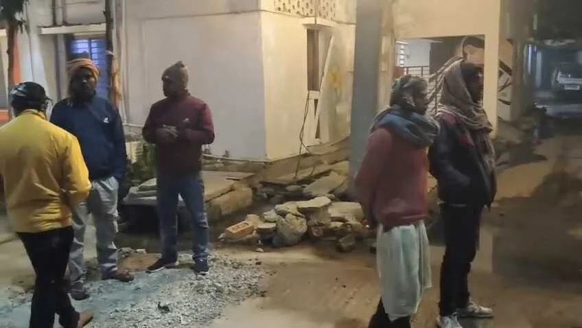 बेगूसराय में संदिग्ध परिस्थितियों में एक महिला की मौत, महिला की मौत के बाद इलाके में मचा हड़कंप 3