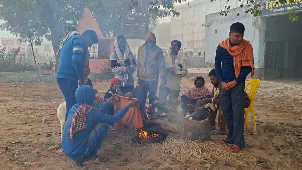 नववर्ष और क्रिसमस से पहले नालंदा में ठंड और कुहरे का कहर, घने कोहरे ने थामा जनजीवन 3