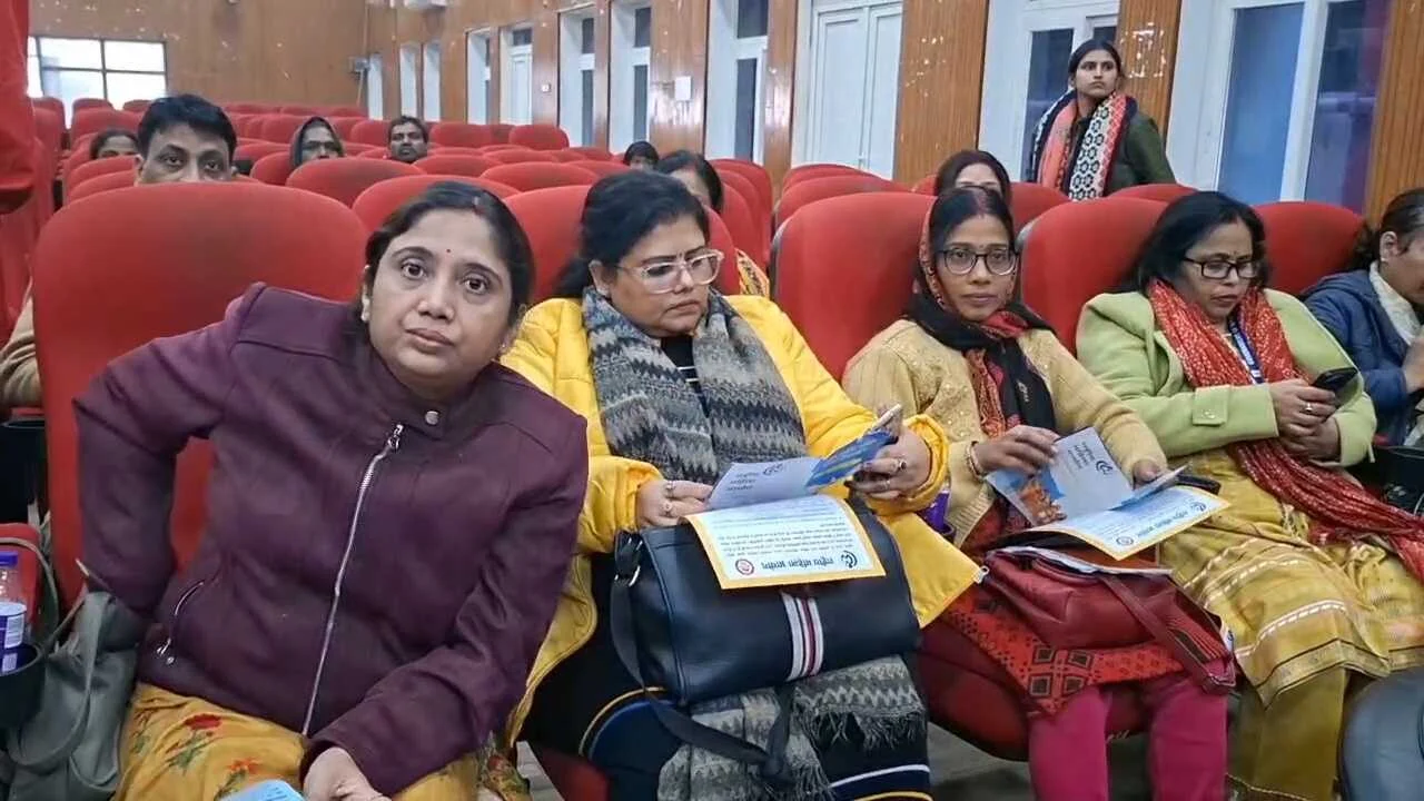 बिहार शरीफ में राष्ट्रीय महिला आयोग का “आपके द्वार” कार्यक्रम, कई मामलों की हुई सुनवाई 3