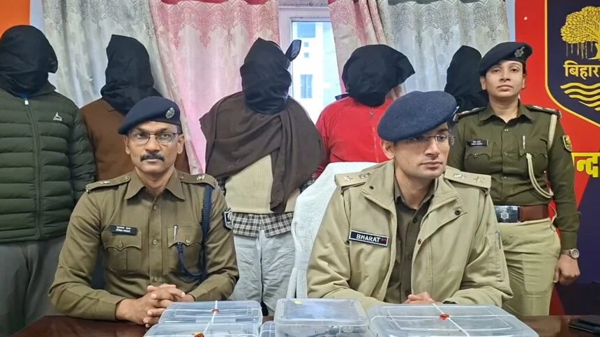 नालंदा: लहेरी पुलिस और एसटीएफ ने सोहनकूआ इलाके मे की सयुंक्त कारवाई, 153 जिन्दा कारतूस और पांच हथियार 11 मैगजीन और स्कार्पियो किया जब्त, पांच हथियार तस्कर गिरफ्तार 1