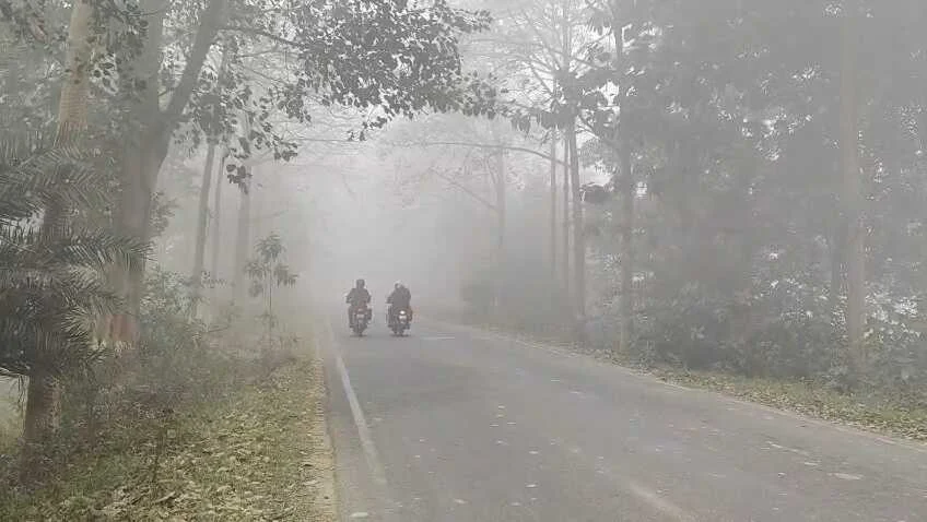 समस्तीपुर सहित बिहार के कई जिले को मौसम विभाग ने कोहरे और शीतलहर को देखते हुए किया ऑरेंज अलर्ट जारी 1