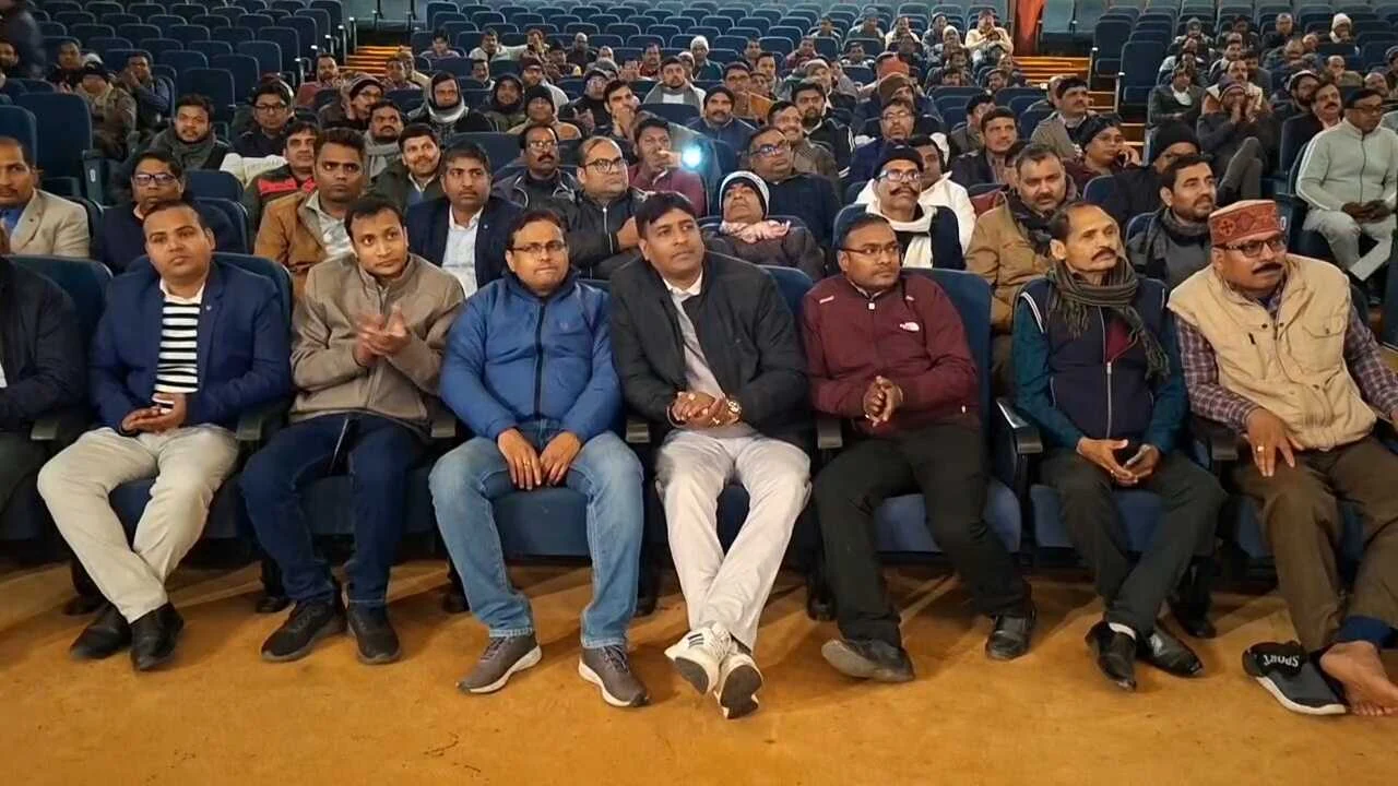 नालंदा: स्टेट बैंक ऑफ इंडिया स्टाफ एसोसिएशन पटना मंडल का 11 वां त्रैवार्षिक आमसभा राजगीर स्थित इंटरनेशनल कॉनवेंशन सेंटर में हुआ सम्पन्न 4