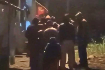 समस्तीपुर में छात्र से देर रात छिनतई, बदमाशों ने मारपीट कर मोबाइल छीना, CCTV में कैद हुए आरोपी 51