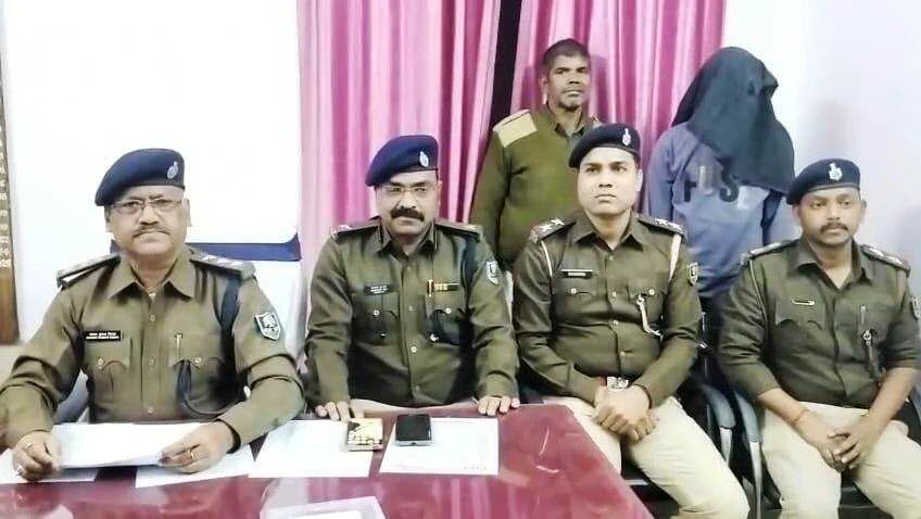 समस्तीपुर: कोचिंग छात्रा गुड़िया हत्याकांड का खुलासा, बड़ी बहन के प्रेमी ने ही मारी थी गोली, असम से गिरफ्तार 1