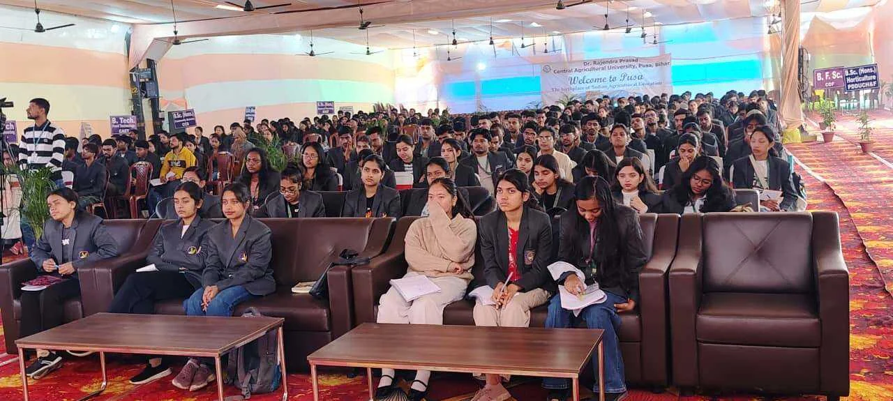 डॉ राजेन्द्र प्रसाद केन्द्रीय कृषि विश्वविद्यालय में दीक्षारंभ: कुलाधिपति ने किया प्रेरक संबोधन, कहा - छात्र विशिष्ट बनें 3