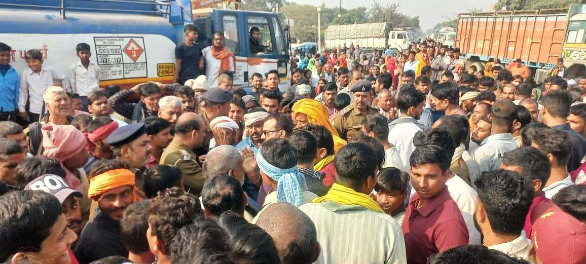 बछवाड़ा के फतेहा बहियार में हाई टेंशन तार की चपेट में आने से एक मजदूर की दर्दनाक मौत 2