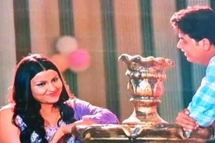 समस्तीपुर: युवाओं के करियर पर आधारित भोजपुरी फिल्म 'अनमोल घड़ी' का टीजर लॉन्च 16