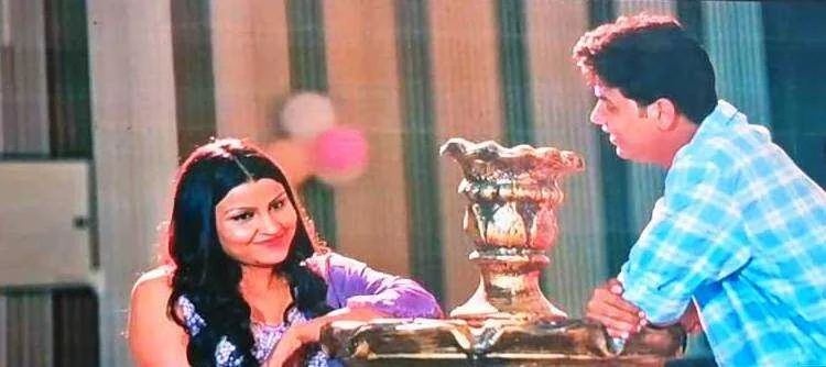 समस्तीपुर: युवाओं के करियर पर आधारित भोजपुरी फिल्म 'अनमोल घड़ी' का टीजर लॉन्च 10