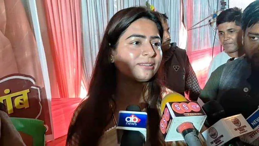 समस्तीपुर: युवाओं के करियर पर आधारित भोजपुरी फिल्म 'अनमोल घड़ी' का टीजर लॉन्च 3