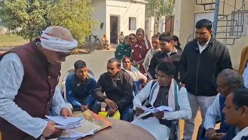 नालंदा: इस्लामपुर जेडीयू विधायक रुहैल रंजन का औचक निरीक्षण, एकंगरसराय CHC में लापरवाही उजागर, विधायक के निरीक्षण में अस्पताल में अव्यवस्था, प्रभारी चिकित्सा पदाधिकारी गायब 3