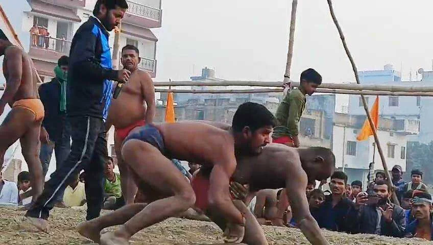 खगड़िया केसरी नंदन व्यायाम शाला द्वारा 137वें गोपाष्टमी मेले में 'विराट महा दंगल' का आयोजन 2