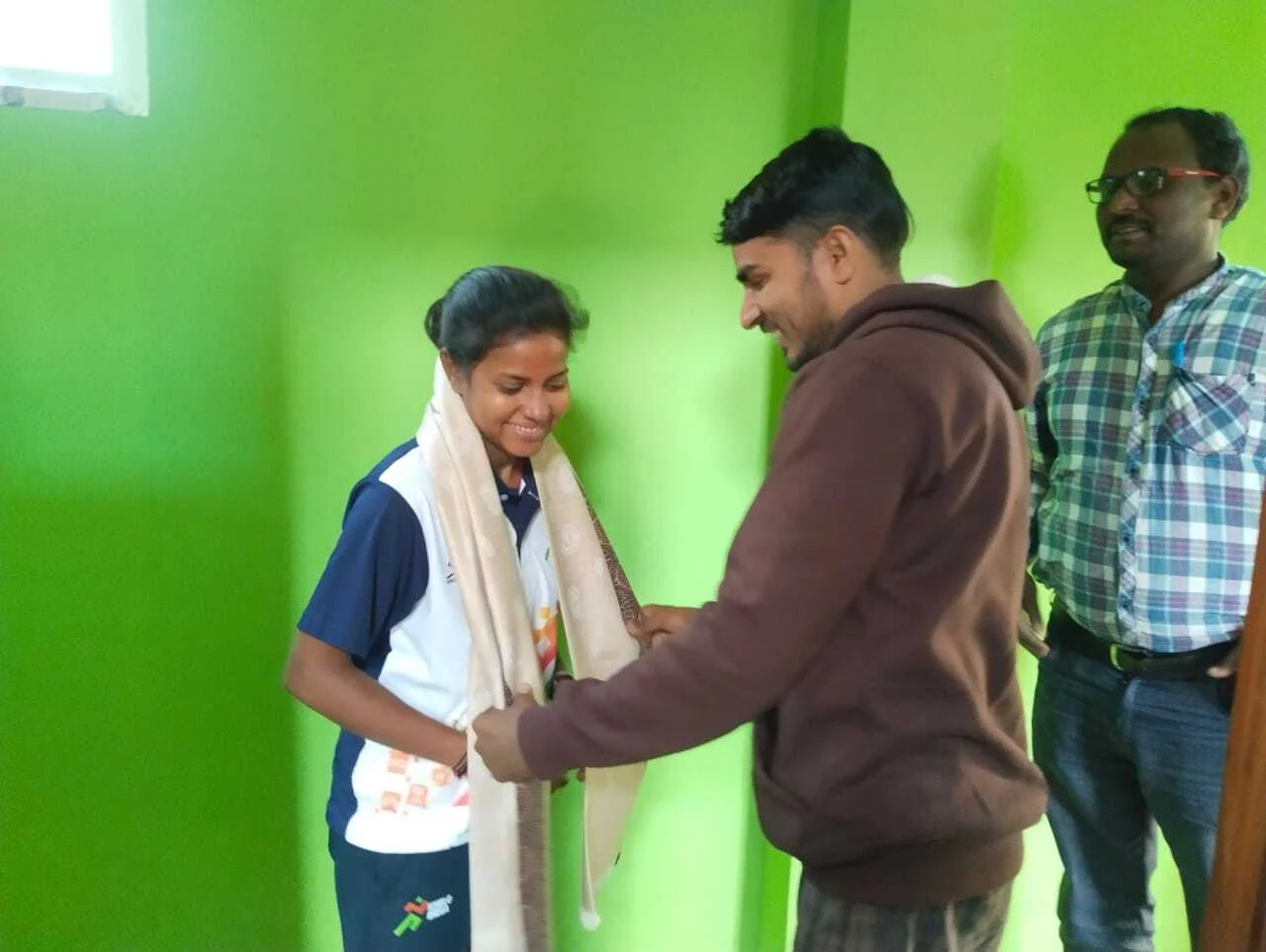 हॉकी खेल प्रतियोगिता में विजय प्राप्त करने वाले खिलाड़ियों को किया गया सम्मानित 2