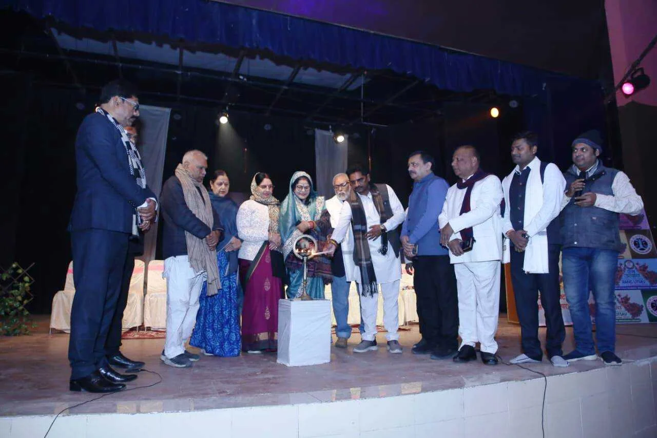 बेगूसराय: दिनकर कला भवन में 5 दिवसीय नाट्य महोत्सव का आगाज, 'द मंकीज पॉ' के मंचन से रोमांचित हुए दर्शक 2