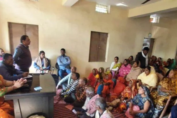 वीरपुर पुर्वी पंचायत में ग्रामसभा का हुआ आयोजन, विभिन्न योजनाओं पर की गयी चर्चा 7