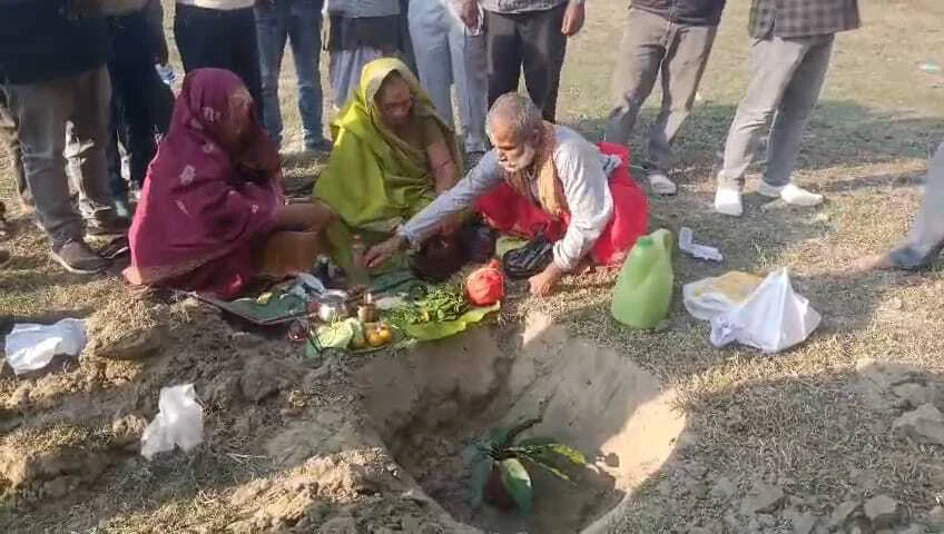 समस्तीपुर: शिक्षा के लिए महादान, दाय मुनी देवी ने दी जमीन; करियन स्कूल के नए भवन का भूमि पूजन संपन्न 2