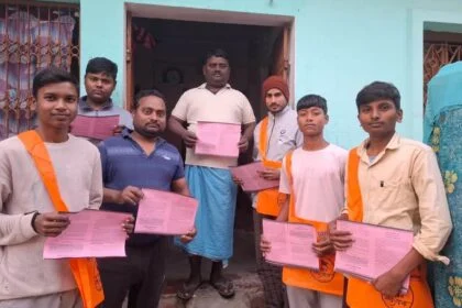 संघ शताब्दी वर्ष: बीहट के किऊल गांव में चला व्यापक गृह संपर्क अभियान, 'पंच परिवर्तन' का दिया संदेश 21