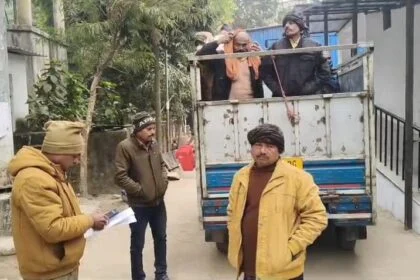 बेगूसराय: पेड़ से टकराई तेज रफ्तार बाइक, टाइल्स मिस्त्री की इलाज के दौरान दर्दनाक मौत 30