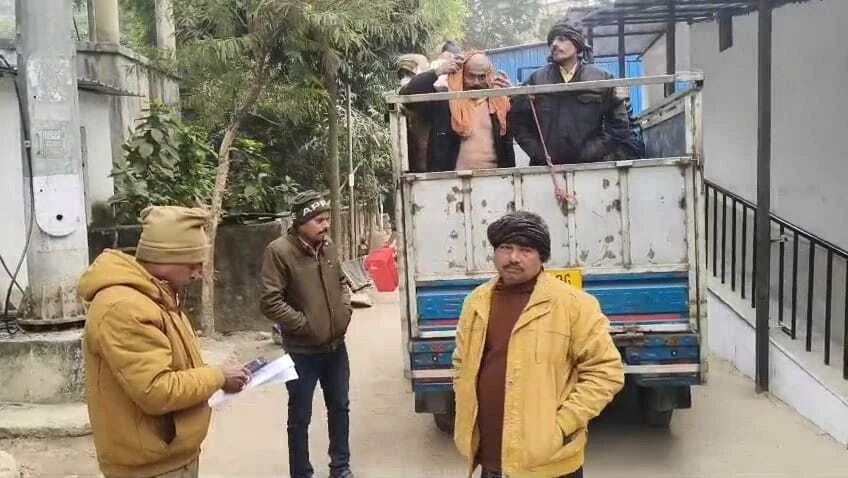 बेगूसराय: पेड़ से टकराई तेज रफ्तार बाइक, टाइल्स मिस्त्री की इलाज के दौरान दर्दनाक मौत 8