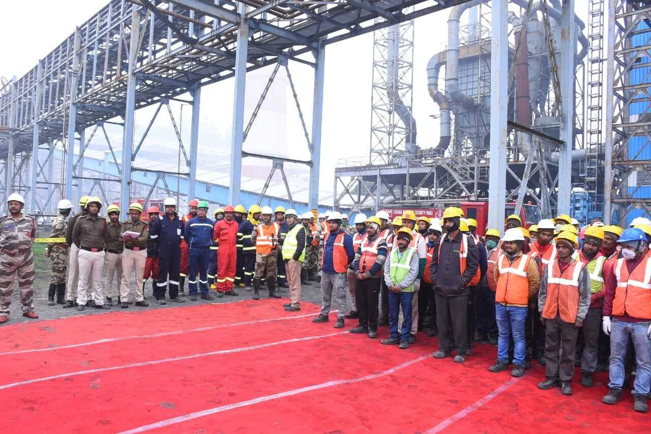 यथार्थपरक आपातकालीन स्थिति का सृजन कर त्वरित प्रतिक्रिया आपात परिस्थितियों में जान-माल की सुरक्षा सुनिश्चित करने में भी महत्वपूर्ण भूमिका निभाती हैं - प्रवीण कुमार 5