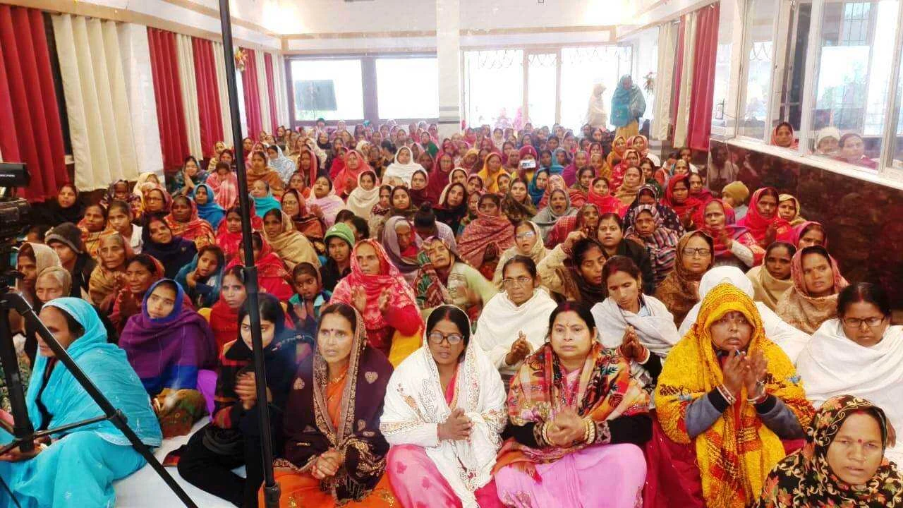 "ज्ञान रूपी धन ही जन्म-जन्मांतर तक जाएगा साथ": ब्रह्माकुमारी कंचन दीदी ने श्रद्धालुओं को दिया ज्ञान का अमृत 2