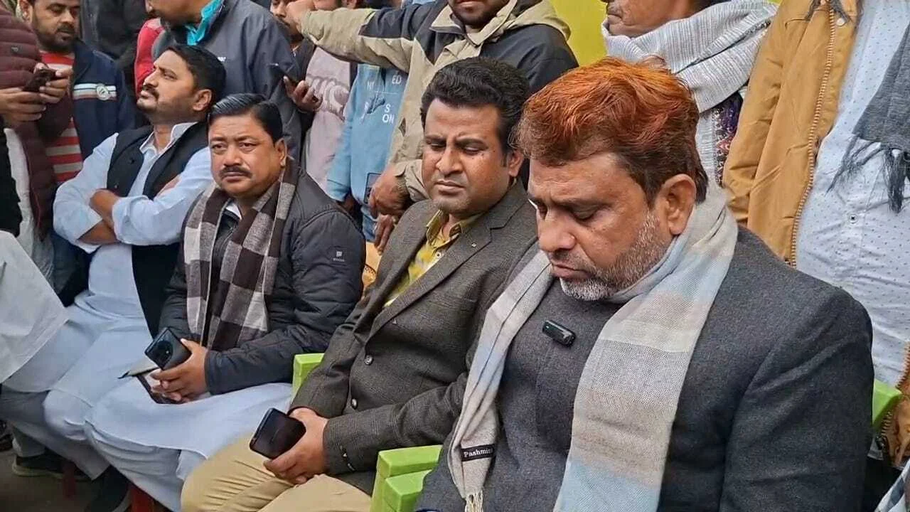 “हिजाव विवाद पर AIMIM विधायक अख्तरुल इमाम का हमला, गिरिराज सिंह के बयान को बताया नफरती ”विधायक बोले गिरिराज सिंह पद की मर्यादा भूल रहे हैं” 2