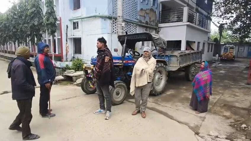 बेगूसराय: कड़ाके की ठंड बनी काल, आग तापने के दौरान झुलसने से बुजुर्ग महिला की दर्दनाक मौत 7