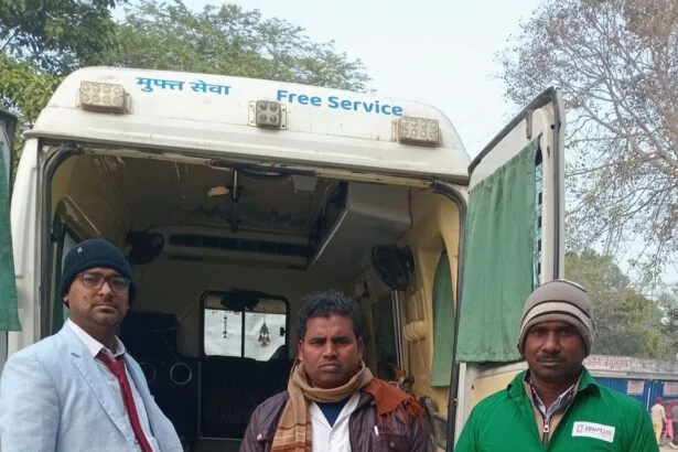 बेहतर व तत्काल सेवा देने के लिए बरौनी में एम्बुलेंस कर्मी हर समय तत्पर रहते हैं - शुभ कल्याण भारद्वाज 9