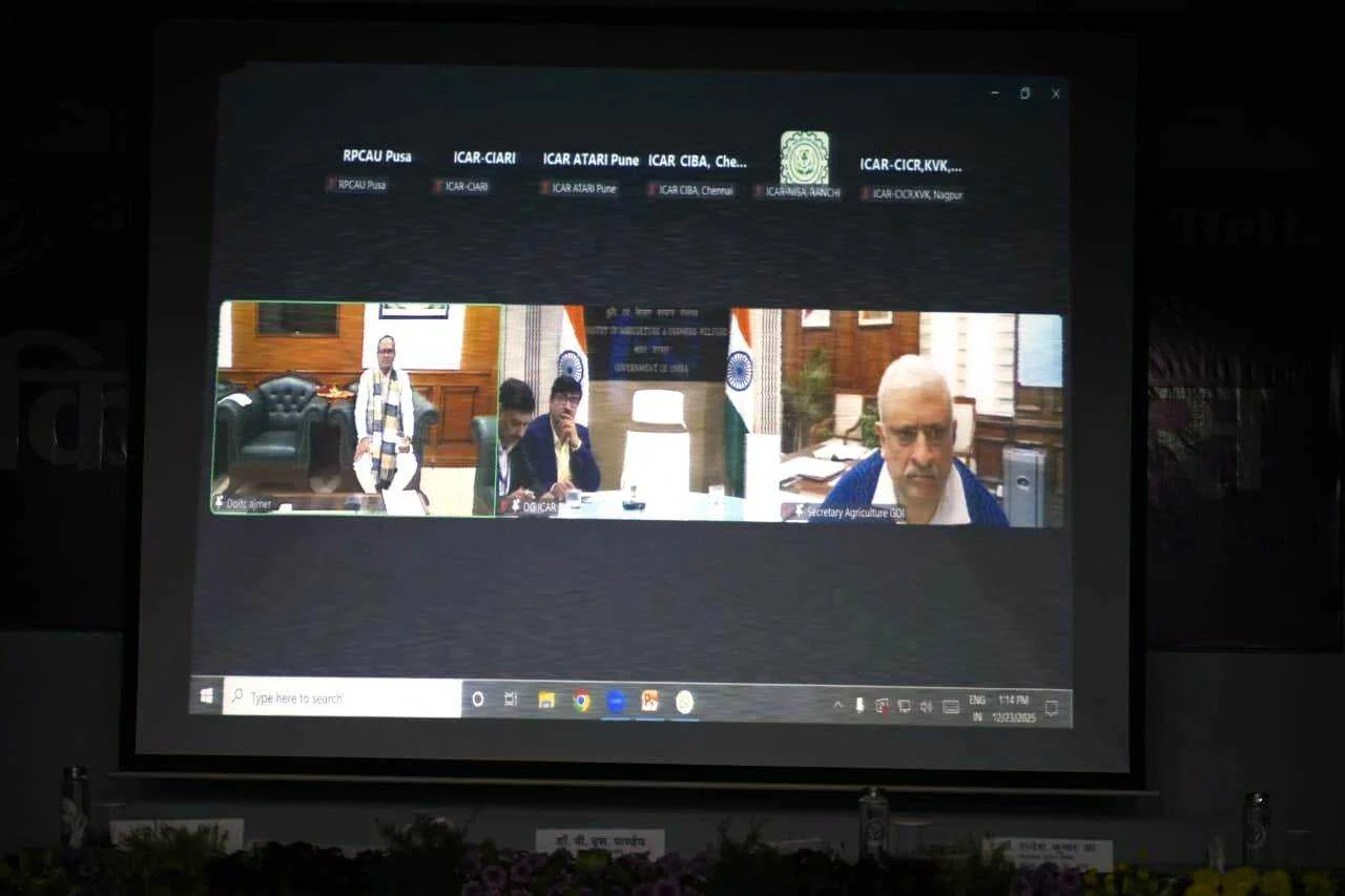 "विकसित भारत 'जी राम जी' योजना से गांवों में आएगी आर्थिक समृद्धि, पूसा कृषि विश्वविद्यालय में मना किसान और मशरूम दिवस" 4