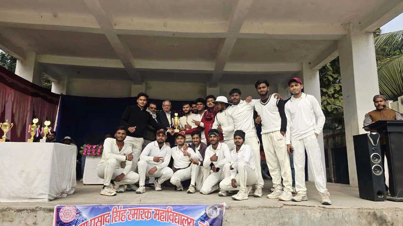 बरौनी APSM कॉलेज में संपन्न हुई अंतर महाविद्यालय क्रिकेट प्रतियोगिता, मधुबनी को हराकर पीजी एथलेटिक्स बना चैंपियन 2