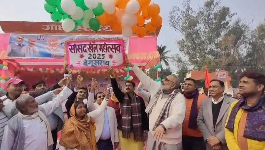 बेगूसराय में बोले गिरिराज सिंह: 'खेल सिर्फ मनोरंजन नहीं, रोजगार का भी बड़ा जरिया', गांधी स्टेडियम में खिलाड़ियों का बढ़ाया मान 9