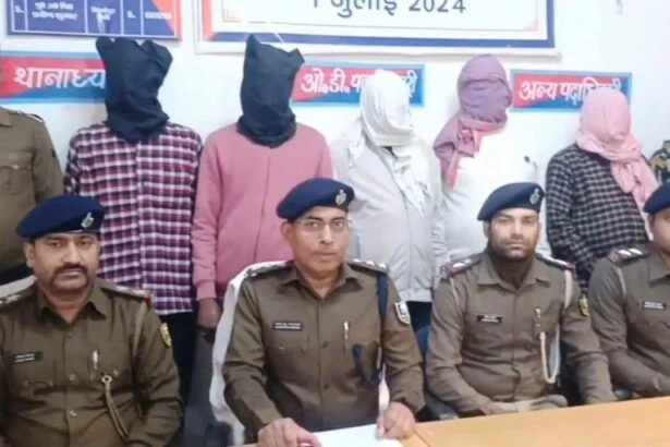 एसटीएफ और नालंदा पुलिस की संयुक्त कार्रवाई, रहुई थाना क्षेत्र के पितौजिया गांव मे छापेमारी कर एक देसी कट्टा एक देशी पिस्तौल चार जिंदा कारतूस एक मैगजीन व मोबाइल फोन किया बरामद, पांच आरोपी गिरफ्तार 9