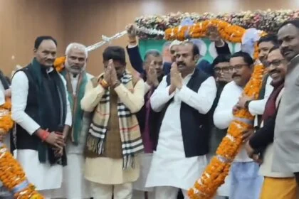 बेगूसराय में जेडीयू का शक्ति प्रदर्शन: मंत्री मदन साहनी ने कार्यकर्ताओं का जताया आभार, बोले- 'बिहार में टूटेगा विकास का हर रिकॉर्ड' 18