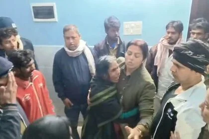 समस्तीपुर में इलाज के दौरान महिला की मौत: बच्चादानी के ऑपरेशन में बिगड़ी महिला की तबीयत, परिजनों का 'C Max Hospital' में किया भारी हंगामा 19