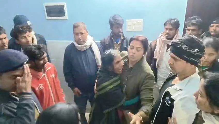 समस्तीपुर में इलाज के दौरान महिला की मौत: बच्चादानी के ऑपरेशन में बिगड़ी महिला की तबीयत, परिजनों का 'C Max Hospital' में किया भारी हंगामा 4