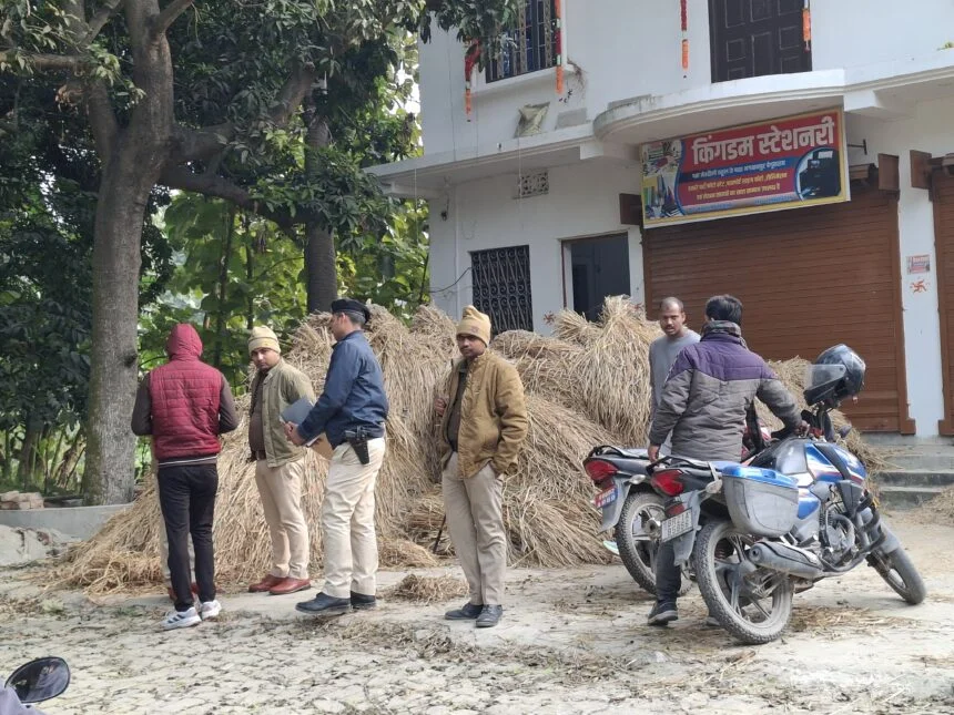 बेगूसराय के भगवानपुर में दिनदहाड़े लूट: हथियार के बल पर फाइनेंस कर्मी से 37 हजार छीने, नकाबपोश बदमाशों ने दिया वारदात को अंजाम 1