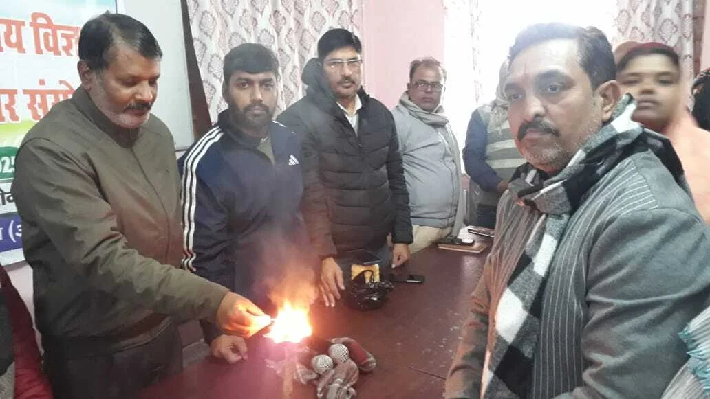 अनुसंधान एवं आधुनिक तकनीकी से कृषक एक ही पौधे में आलू-टमाटर, बैगन-टमाटर की सब्जी का उत्पादन कर रहे हैं - अजीत कुमार 2