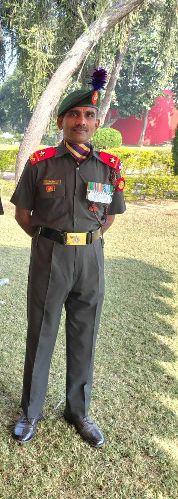 बेगूसराय जिले के बछवाड़ा निवासी नायक सूबेदार शंभू कुमार ने शंख बजाकर बनाया वर्ल्ड रिकॉर्ड 5