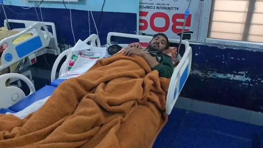 बेगूसराय में खूनी संघर्ष: जमीनी विवाद में जमकर चले लाठी-डंडे और पत्थर, मारपीट का वीडियो वायरल 2