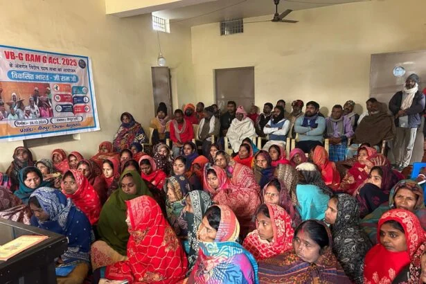 वीरपुर पूर्वी पंचायत भवन में किया गया ग्राम सभा का आयोजन 7