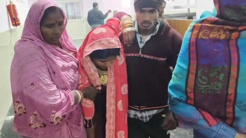 बेगूसराय में फसल के नुकसान की शिकायत करना पड़ा भारी, दबंगों ने घर में घुसकर पति-पत्नी को किया अधमरा 1