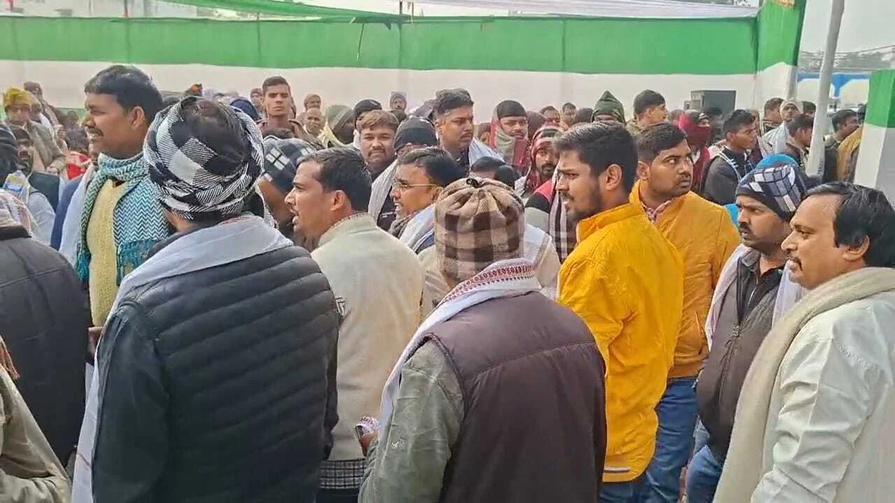 नालंदा: एनडीए जीत के जश्न में विवाद, जदयू कार्यकर्ताओं में जमकर धक्का-मुक्की” सम्मान समारोह बना अखाड़ा 2