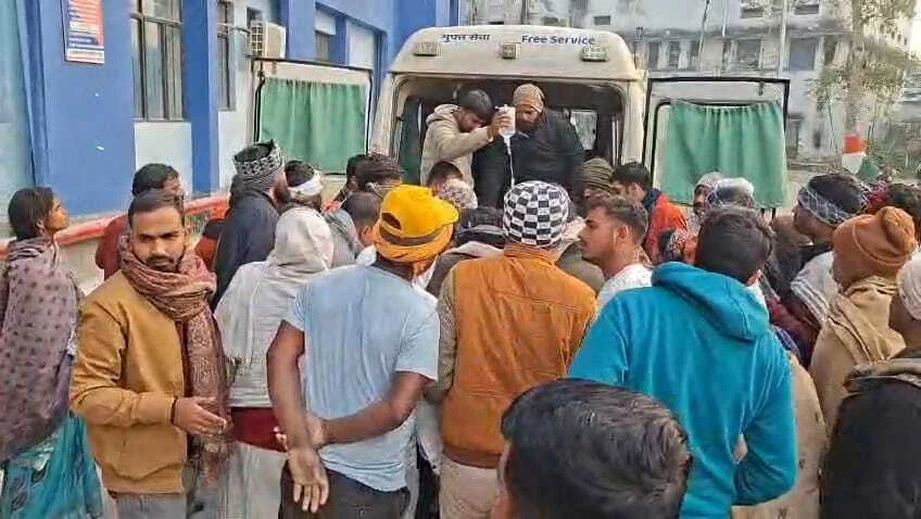 नालंदा: नकाबपोश मोटरसाइकिल बदमाशों ने मिक्चर प्लांट पर किया ताबड़तोड़ गोलीबारी और मारपीट, एक शख्स को लगी गोली, दूसरा मारपीट मे घायल 13