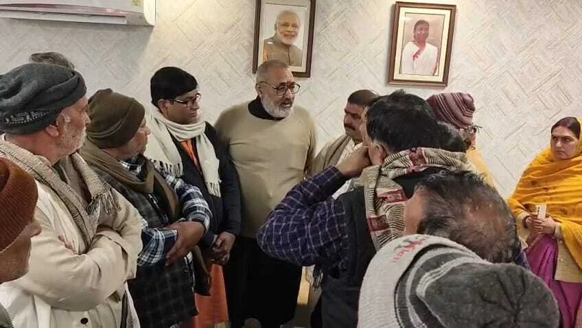 बेगूसराय में गरजे गिरिराज सिंह: "शक्ति प्रदर्शन से नहीं रुकेगा अतिक्रमण हटाओ अभियान, राजस्थान में पुलिस पर पथराव बर्दाश्त नहीं" 2