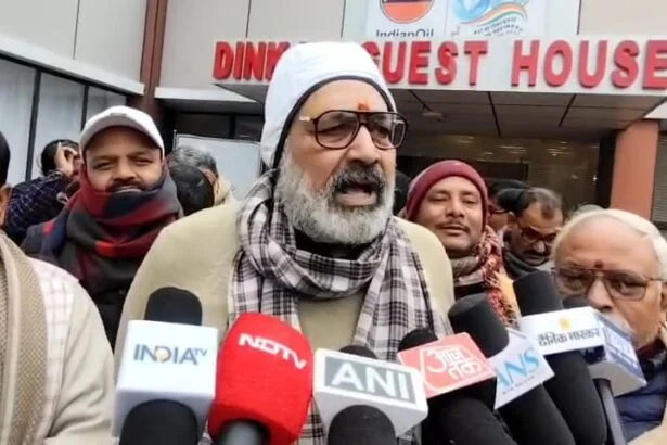 बेगूसराय में गरजे गिरिराज सिंह: "शक्ति प्रदर्शन से नहीं रुकेगा अतिक्रमण हटाओ अभियान, राजस्थान में पुलिस पर पथराव बर्दाश्त नहीं" 3