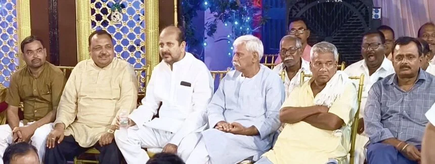 अख्तरुल इस्लाम शाहीन ने उठाई आवाज: समस्तीपुर से बरौनी शिफ्ट हुए रेल डाक सेवा कार्यालयों को वापस लाने की मांग 1